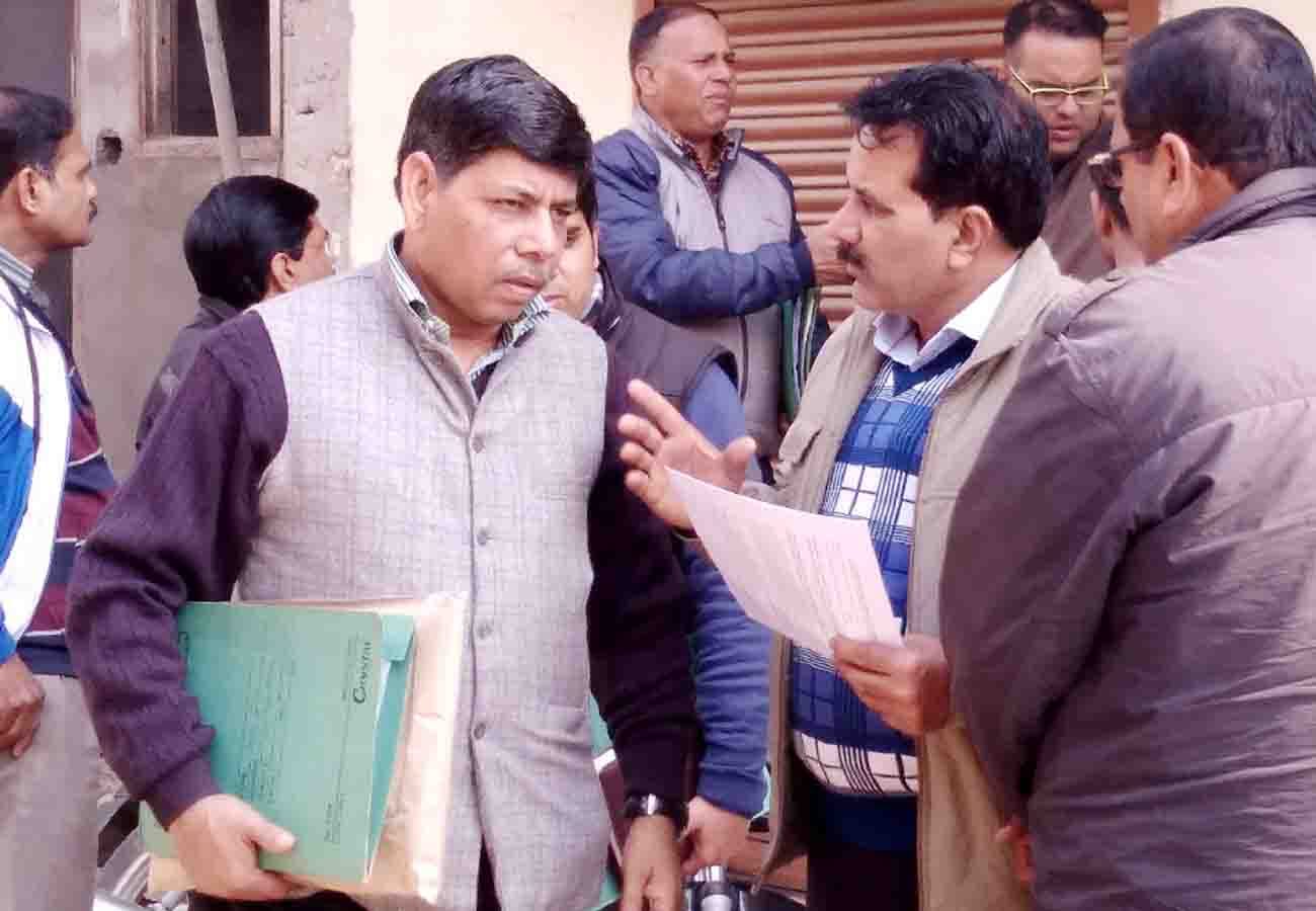 CBI raid in hamirpur mahoba illegal mining case
