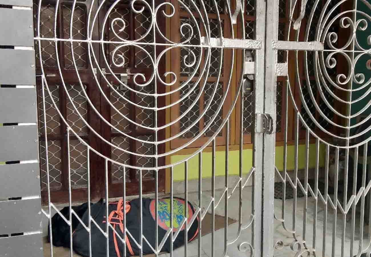 CBI raid in jalaun in illegal mining case