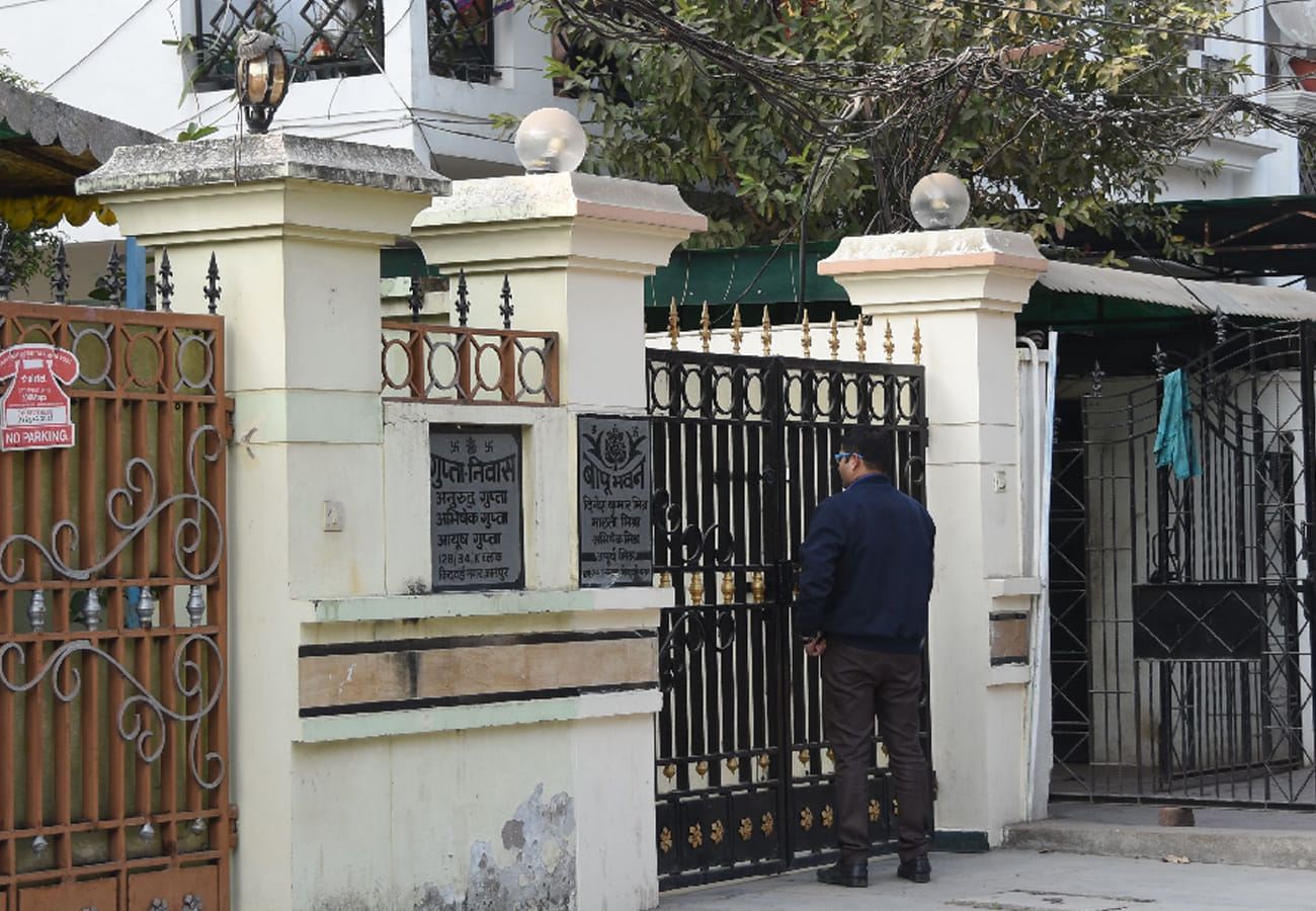 CBI raid in kanpur illegal mining case