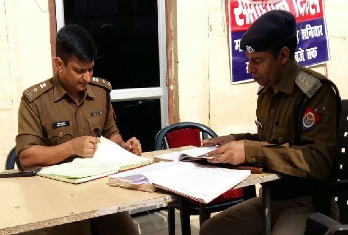 ssp amit pathak inspected the police station in agra