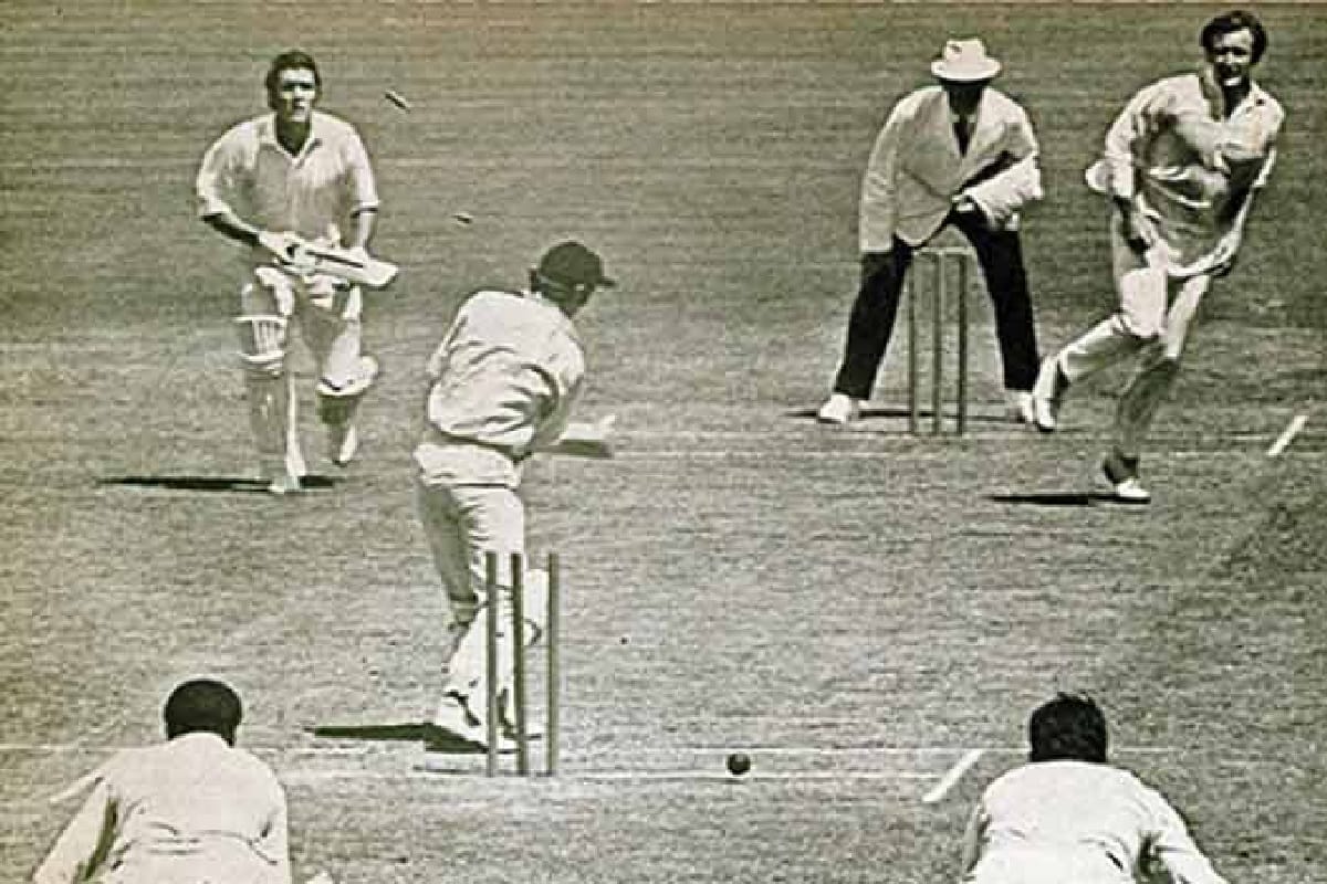 first ODI cricket match played on 5 january 1971 between england australia