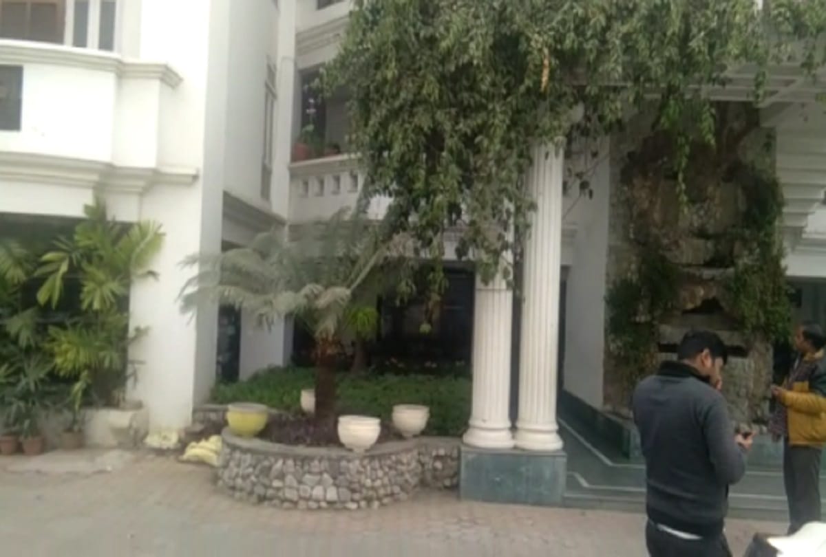 Meerut: CBI raid on Lucknow and Kanpur residences of IAS officer B Chandrakal, see photos