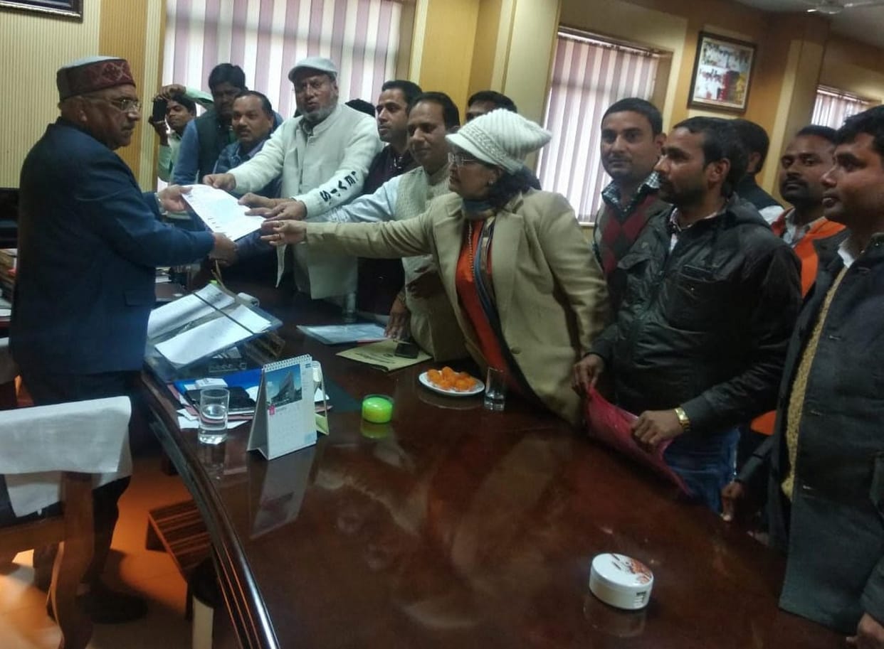 - स्ववित पोषित कॉलेजों ने परीक्षा से किया इन्कार
