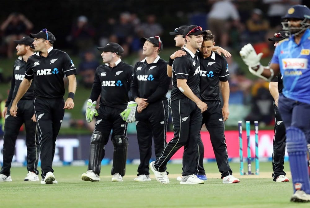 new zealand won series to defeate sri lanka in second odi at Mount Maunganui