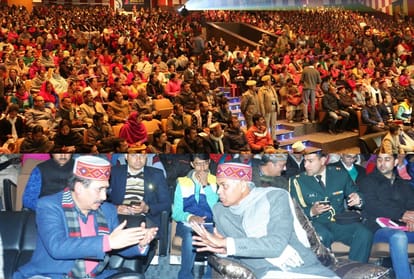 Governor Acharya Dev Vrat  in amar ujala 100 million Smiles Aparajita programme in Mandi