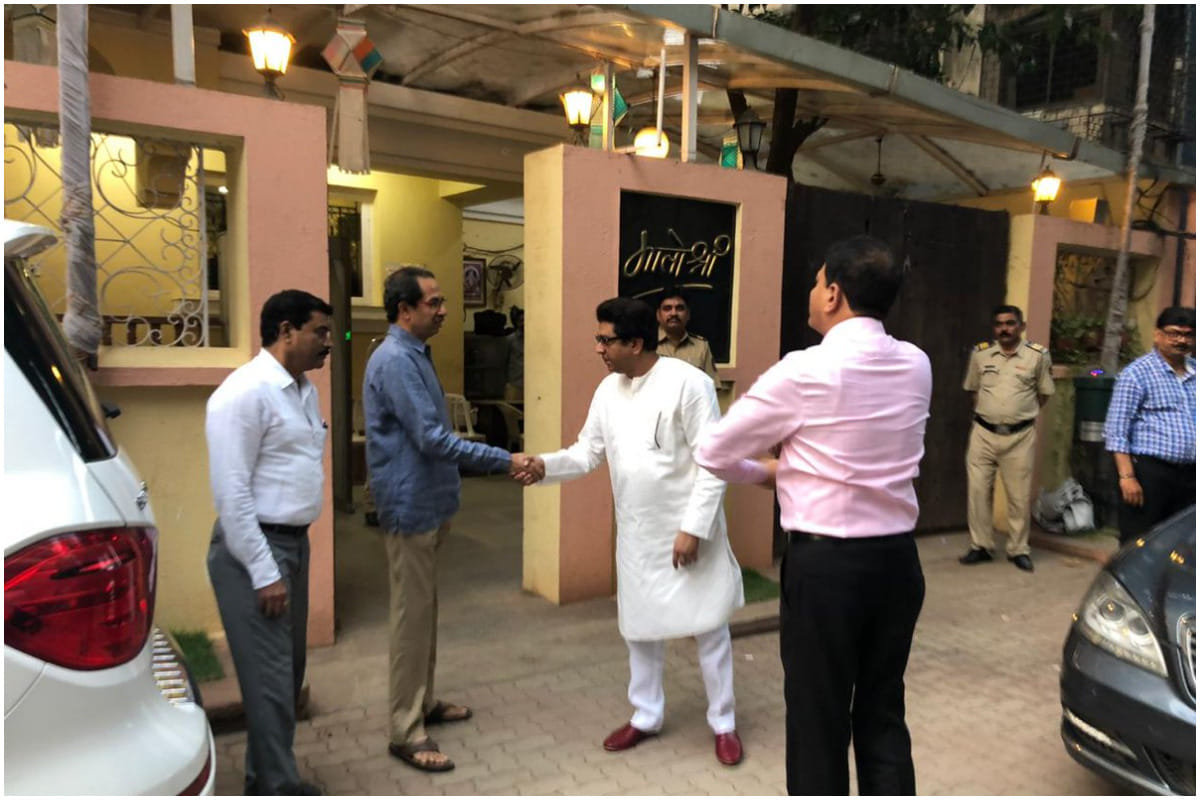 Raj Thackeray invite Uddhav Thackeray for wedding ceremony of his son