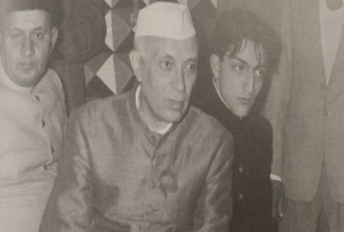Birthday special Tiger Pataudi once sent Sharmila Tagore seven refrigerators to impress her