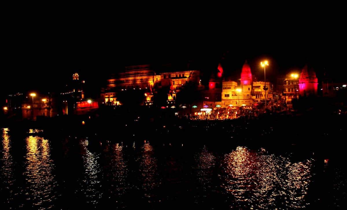 Varanasi ganga ghat and city are decorating for pravasi bhartiya sammelan