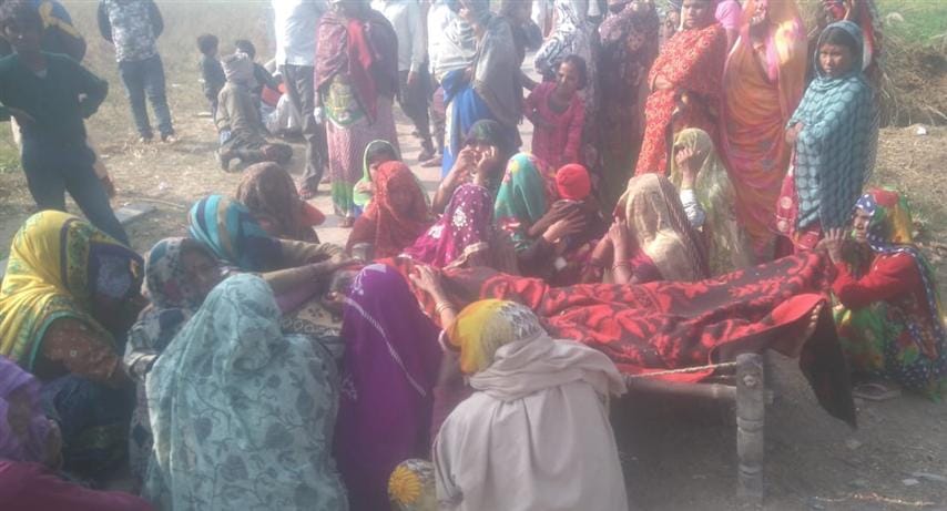 Current worker dies, villagers put on jam