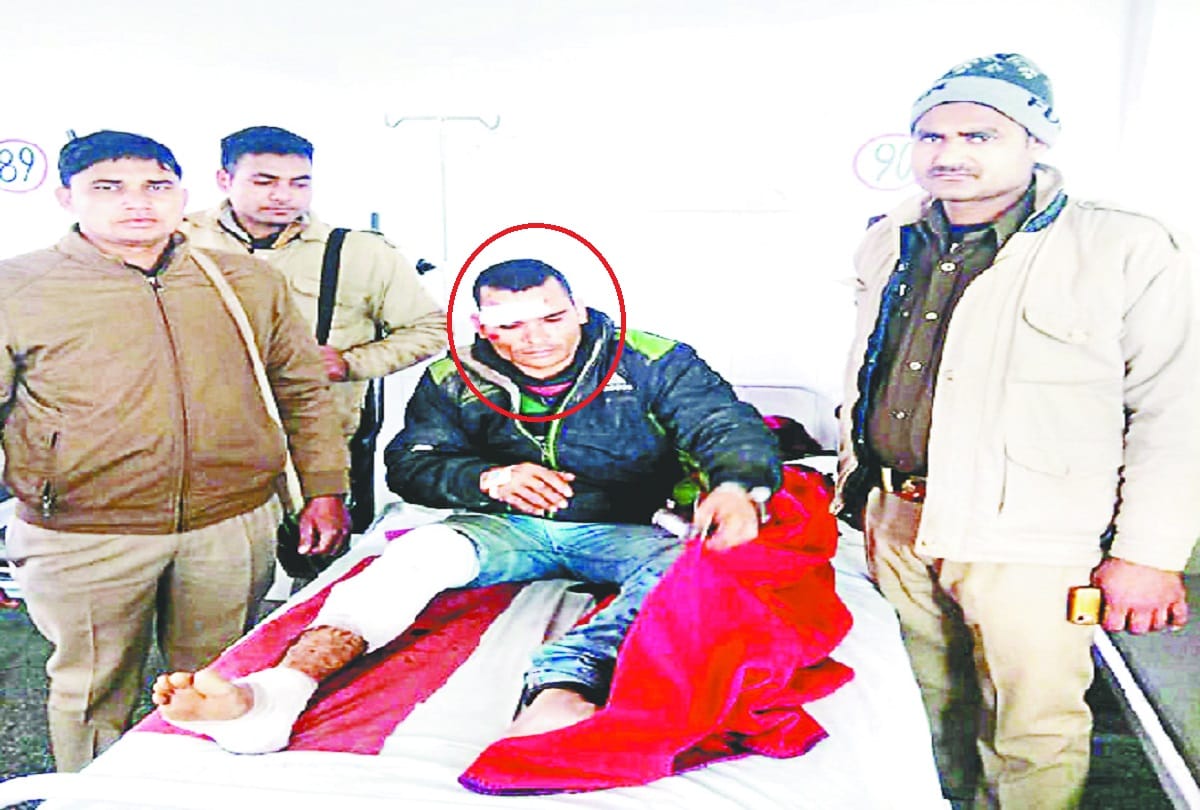 Encounter in baghpat and police officers shot of one accused
