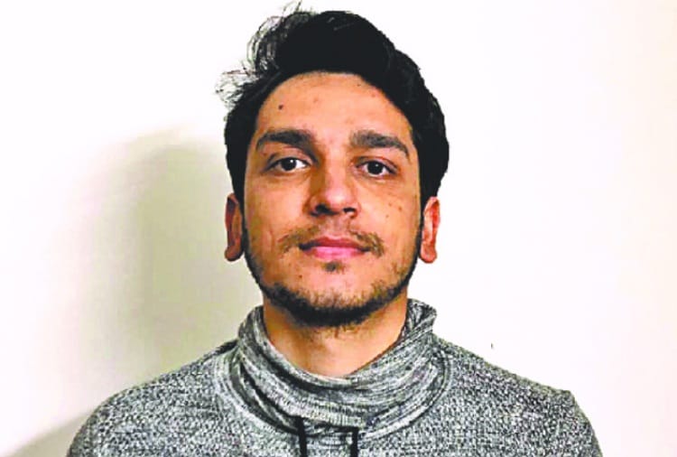 CAT 2018 Result Announced, Topper Aayush Chauhan Interview on Success