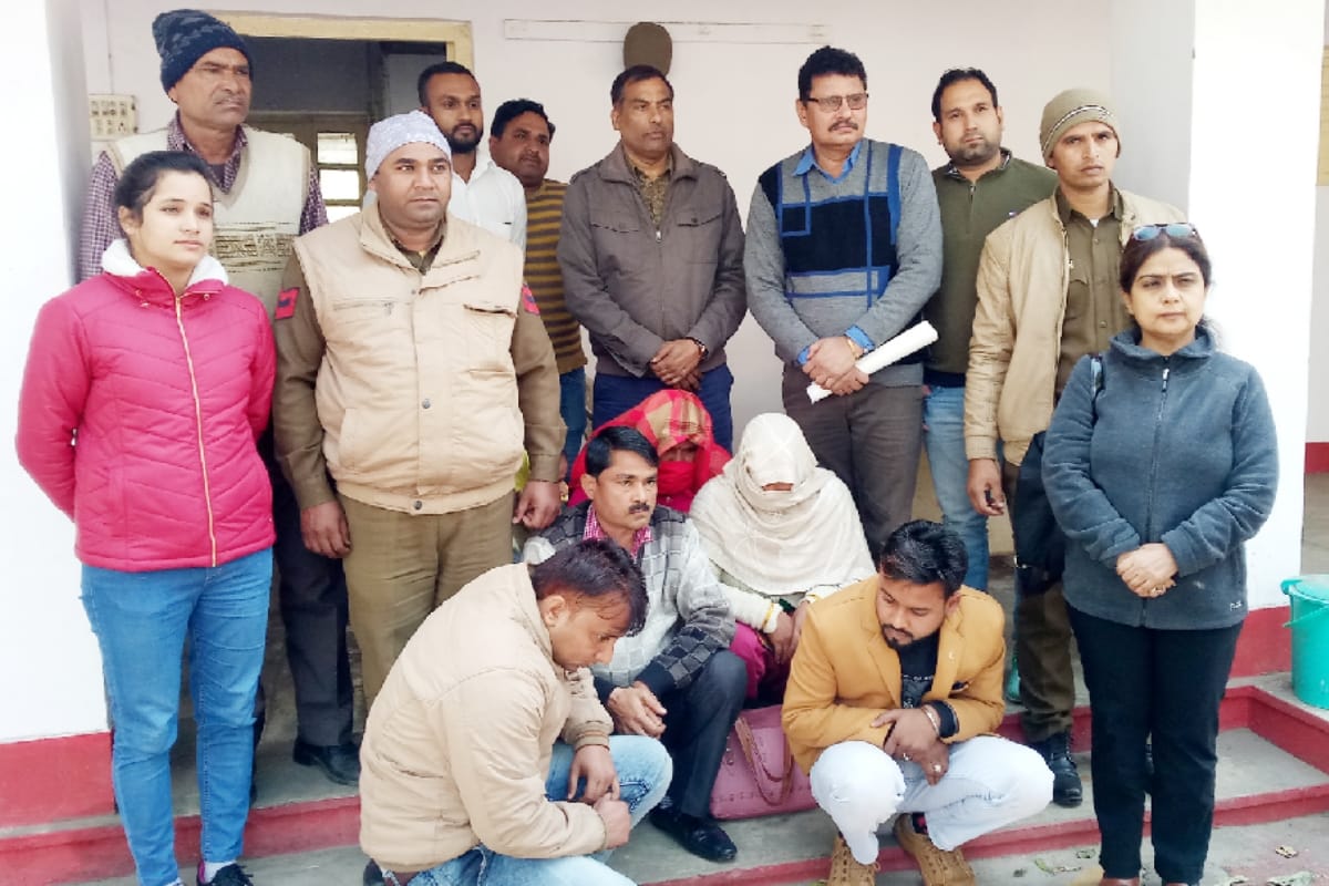 Haryana Health Department team busted Fetus Gender Investigations in Meerut six arrested