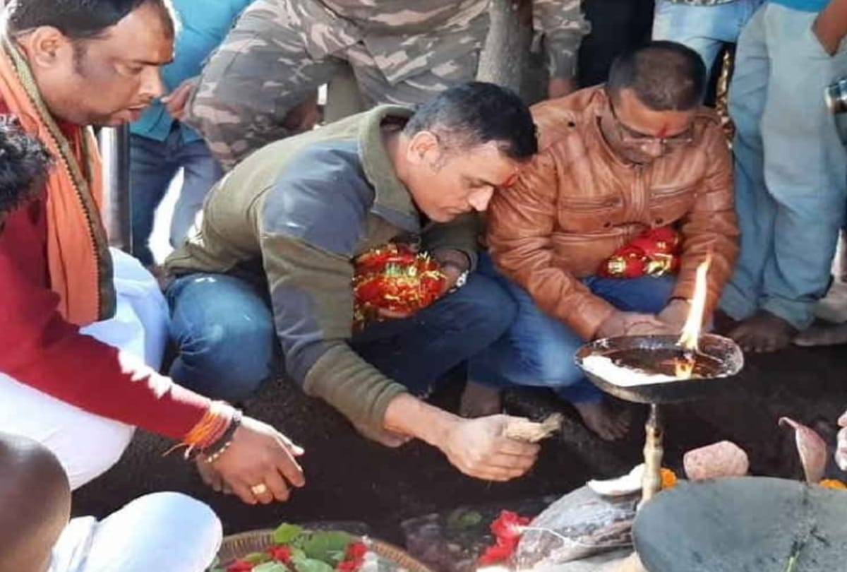 Ms Dhoni visits Maa Deori temple in Ranchi ahead of Australia ODI series