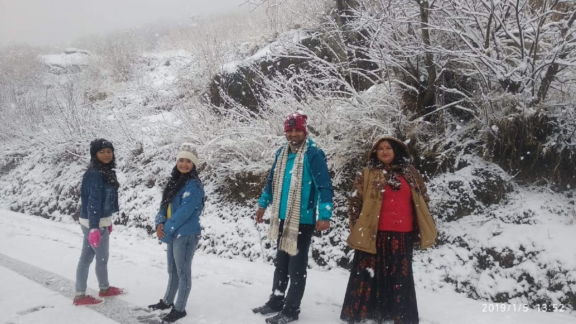 Fresh and heavy snowfall in uttarakhand all tourist destinations