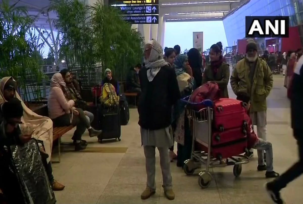 Cold Wave in North India Many trains are running late today due to fog and low visibility