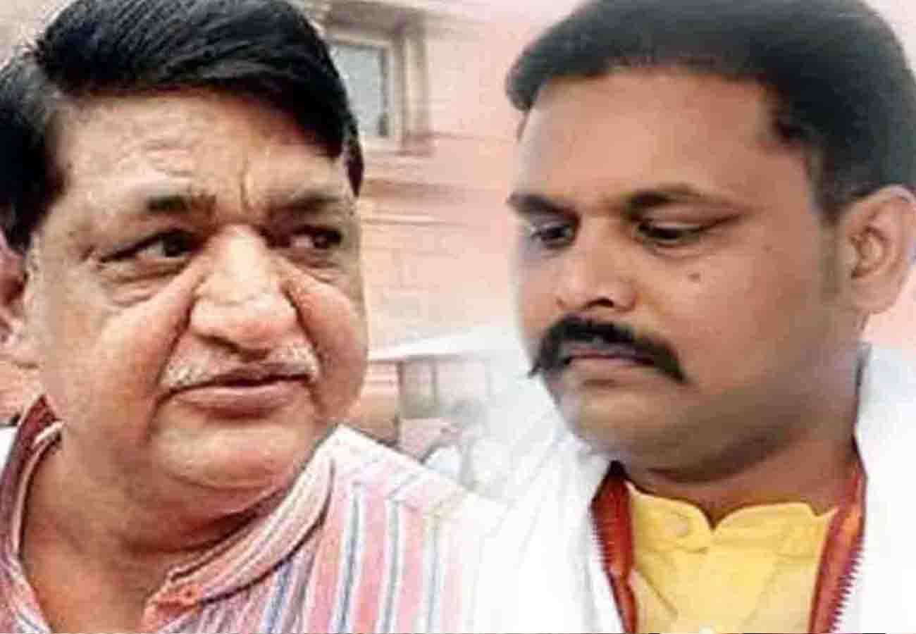bjp leader naresh agrawal statement in distribution of liquor in a confrence