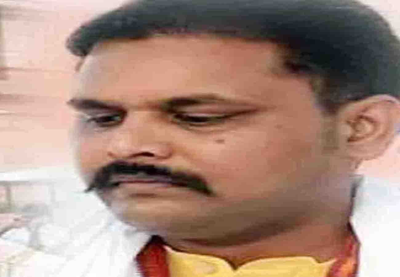 bjp leader naresh agrawal statement in distribution of liquor in a confrence