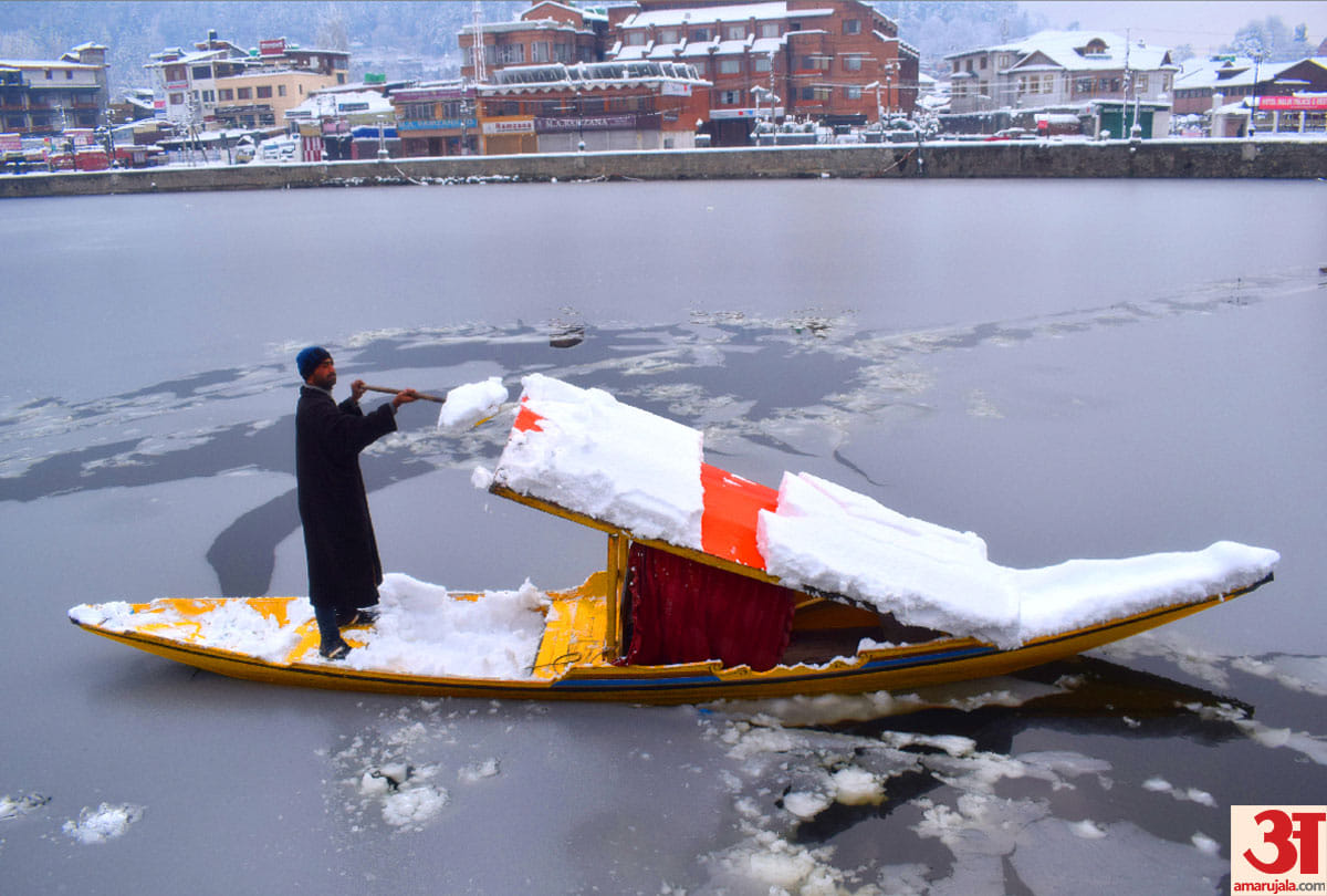 heavy snowfall and rainfall in jammu-kashmir, highway blocked, flights from srinagar cancelled