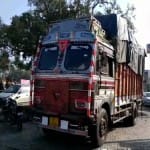 पकड़ा गया ट्रक
