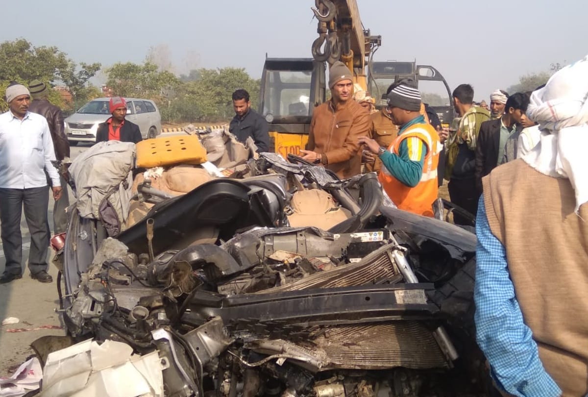 Three killed in yamuna expressway accident at greater noida