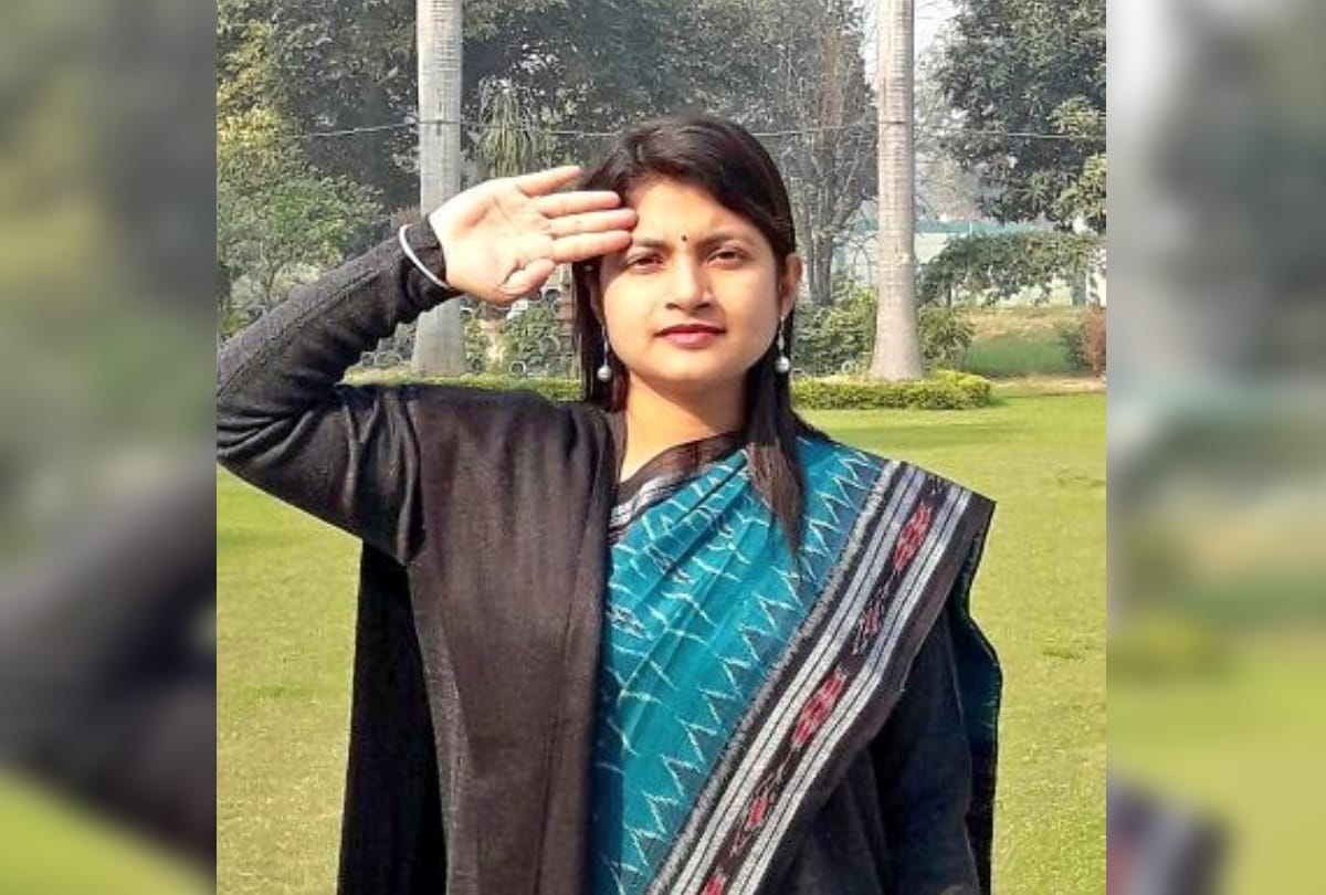 Enforcement Directorate team inquired from IAS B Chandrakala in UP Mining scam