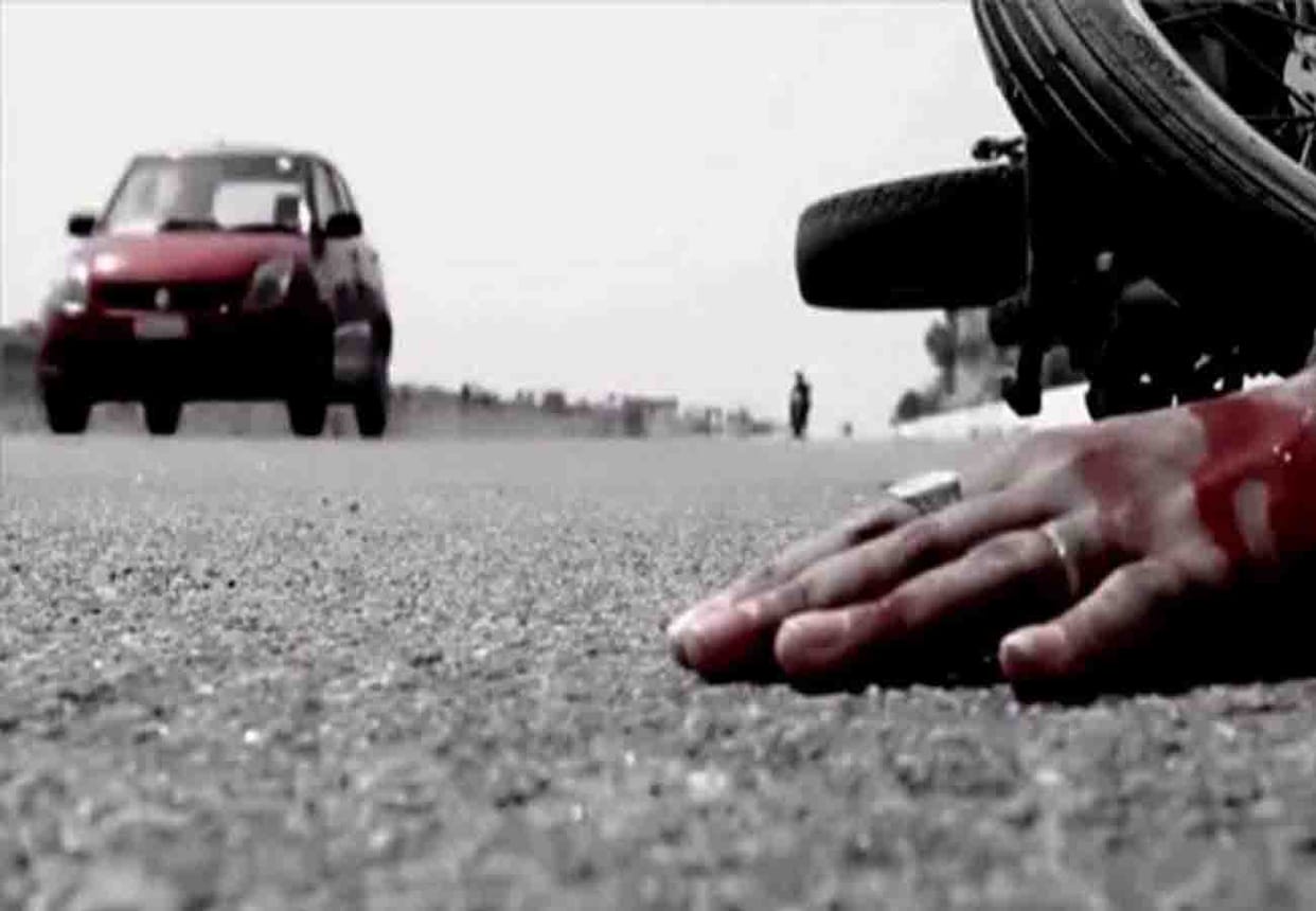 road accident in etawah, three people died
