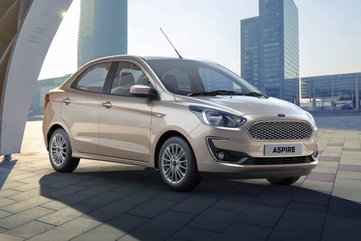 top high ground clearance sedan cars in india, maruti ciaz to toyota corolla altis