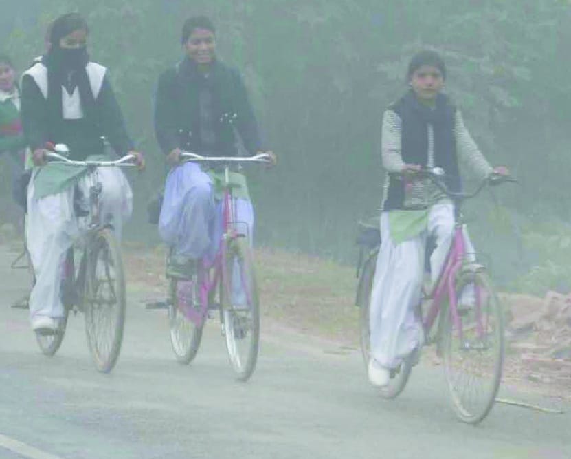 mausam me tituran barkaraar