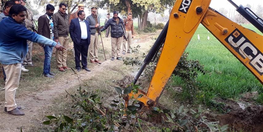 Hundred Bigha of Government grazing land was being cultivated over the years.