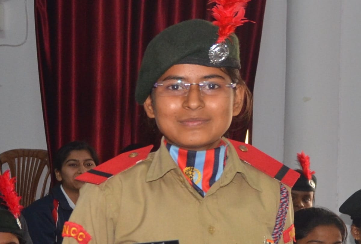 police ki pathshala in navyug kanya mahavidyalaya of lucknow