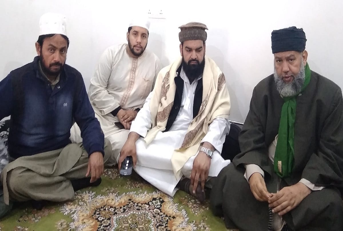 Saharanpur, Sheikh Abdul said to Deoband, As love found in Hindusthan is not realized anywhere