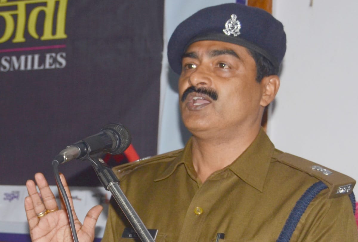 police ki pathshala in navyug kanya mahavidyalaya of lucknow