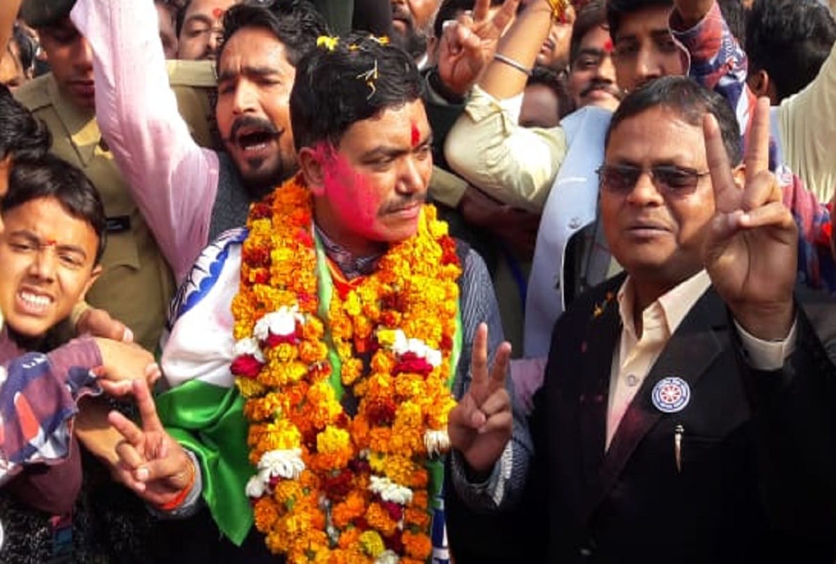 yatish makes a world record, contineous speech for 91 hour's