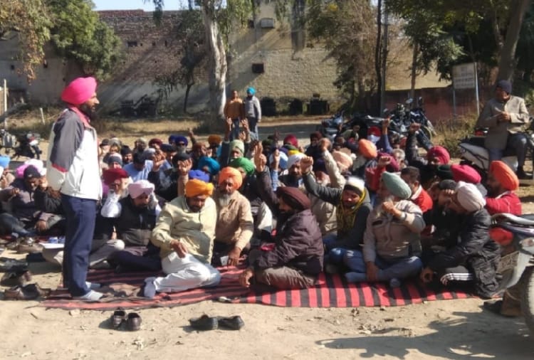 government employee's on strike in punjab