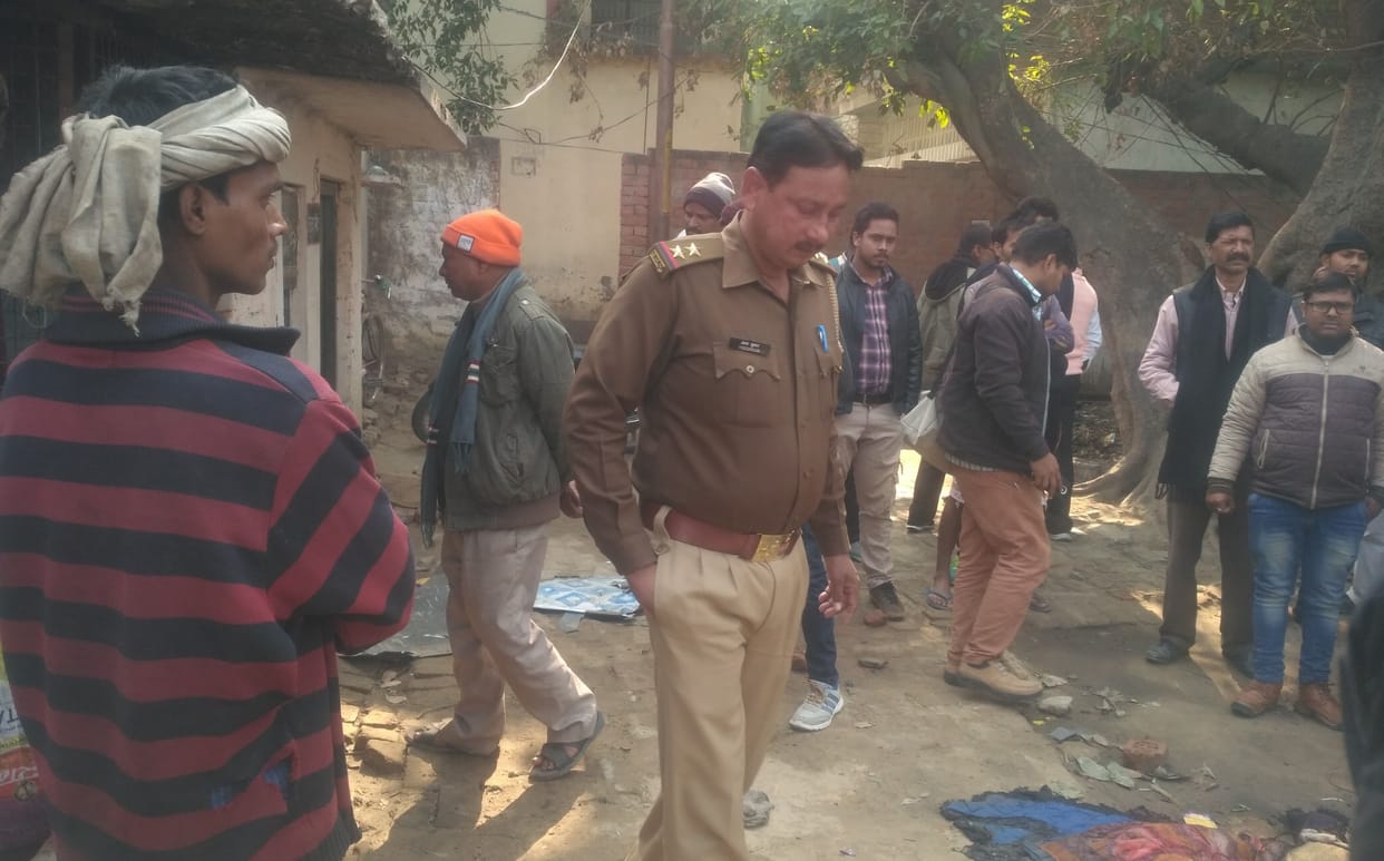 शॉर्ट सर्किट से लगी आग, लाइनमैन की मौत