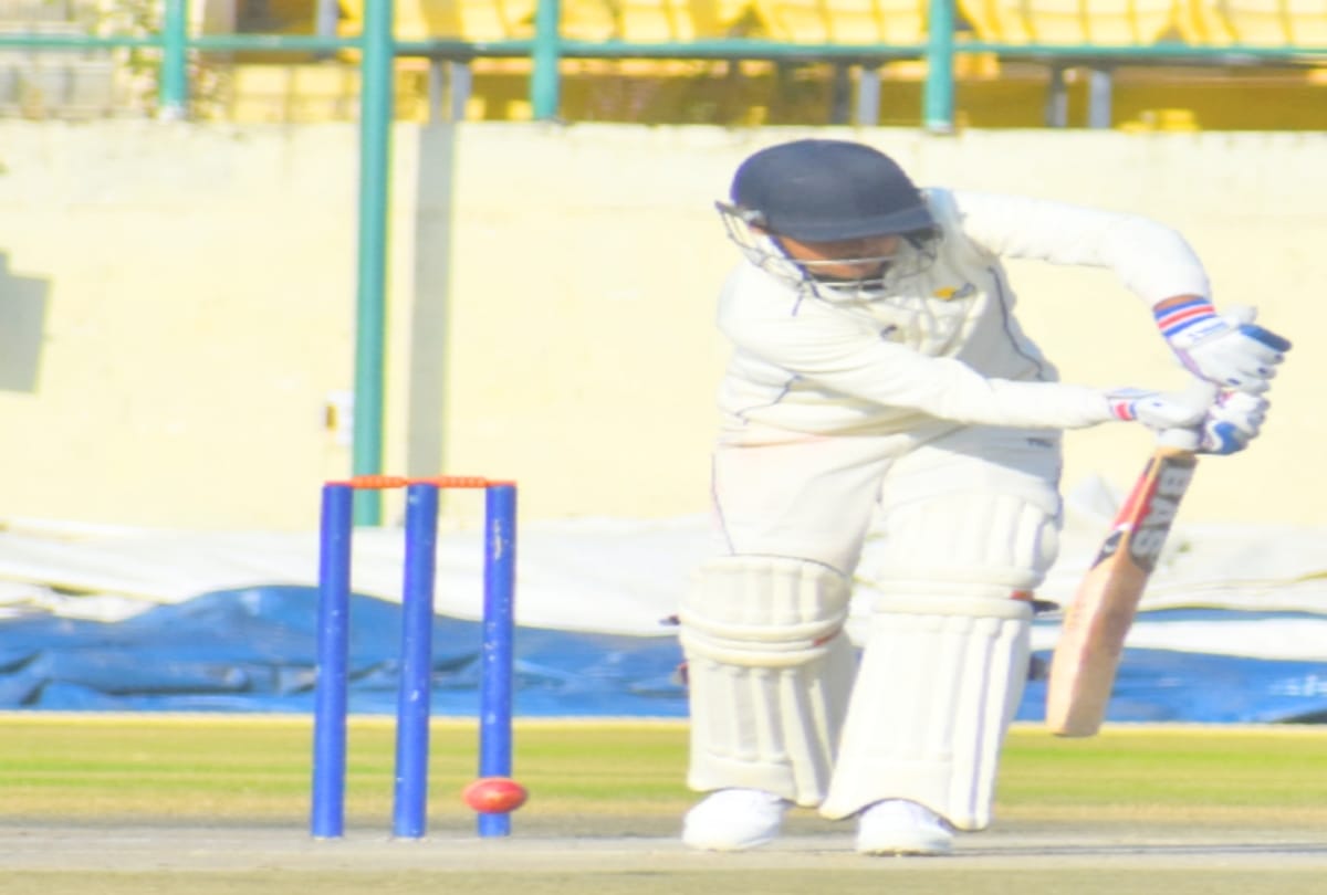 Winner of Khan Sporting Club's team in cricket