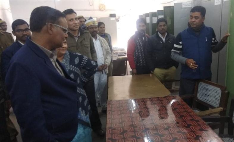 DM visits office of collectorate offices
