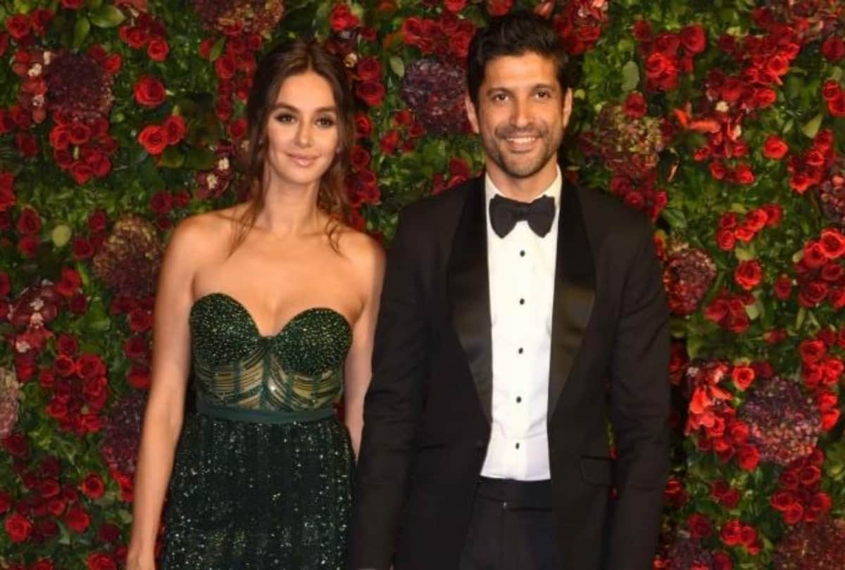 Amidst Farhan Akhtar And Shibani Dandekar's Wedding Reports
