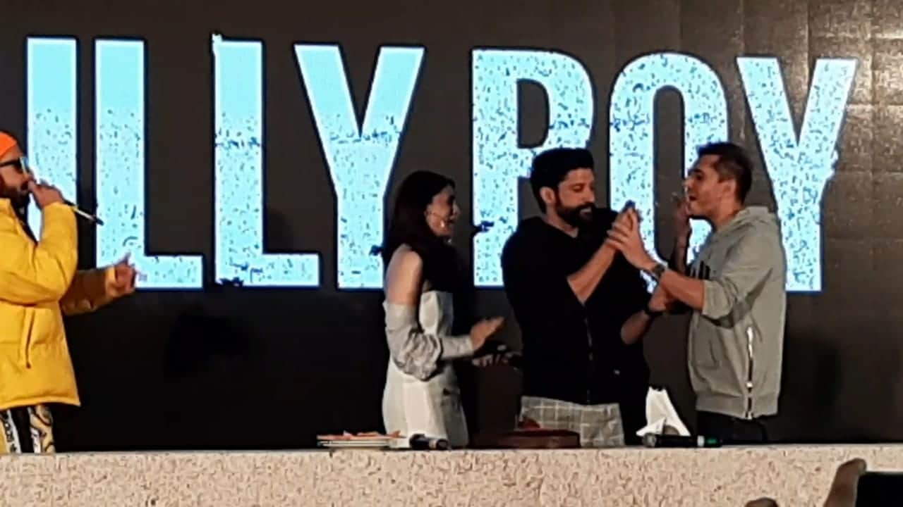 rakesh om prakash mehra and farhan akhtar will seen in toofan film