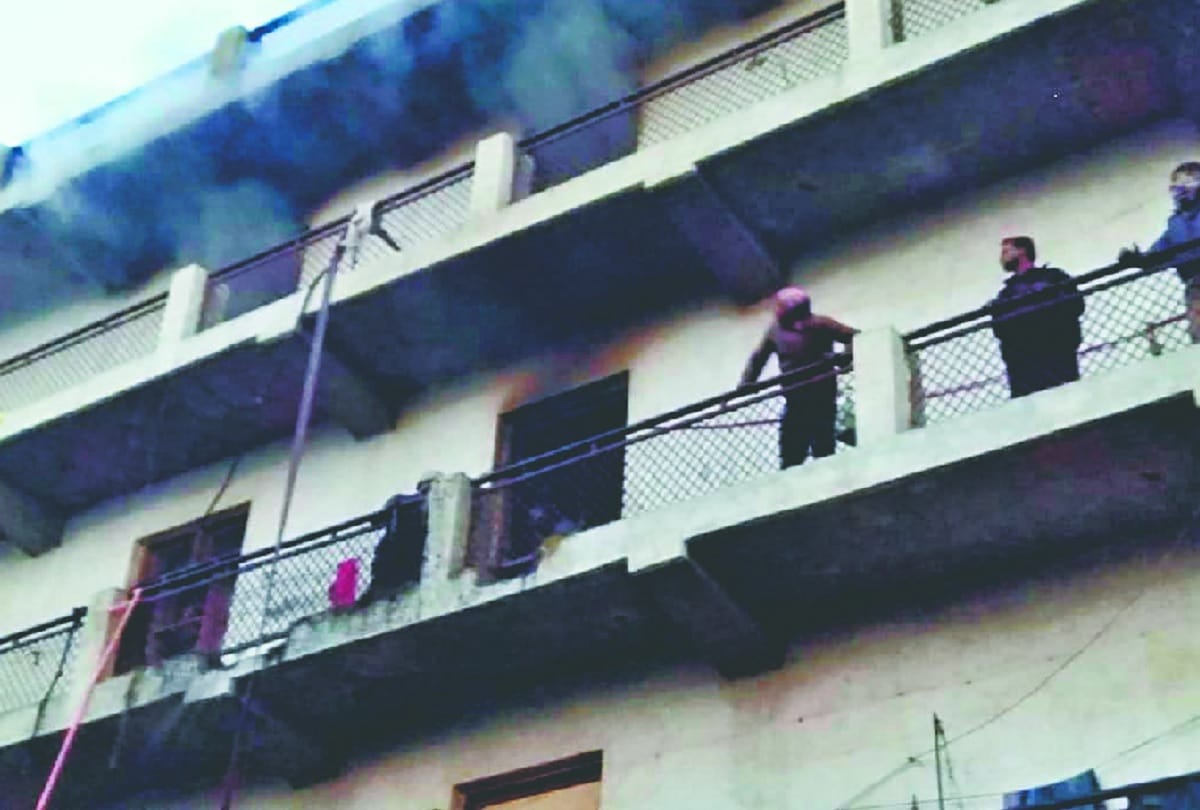 Fire in a four-storey building at delhi