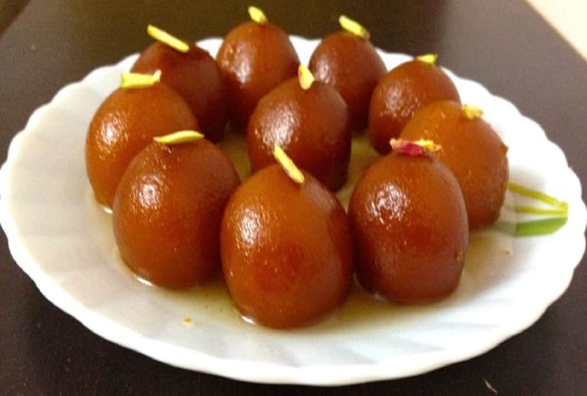 gulab jamun becomes national sweet of pakistan and poll on twitter
