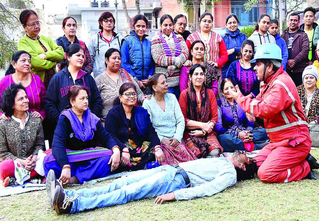 Amar ujala aparajita event in kanpur, Gave tips to fire safety