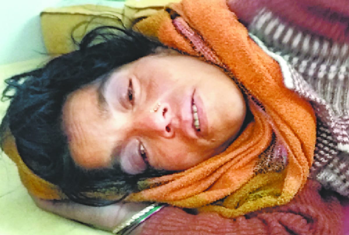 a new born baby stolen from hospital of gonda