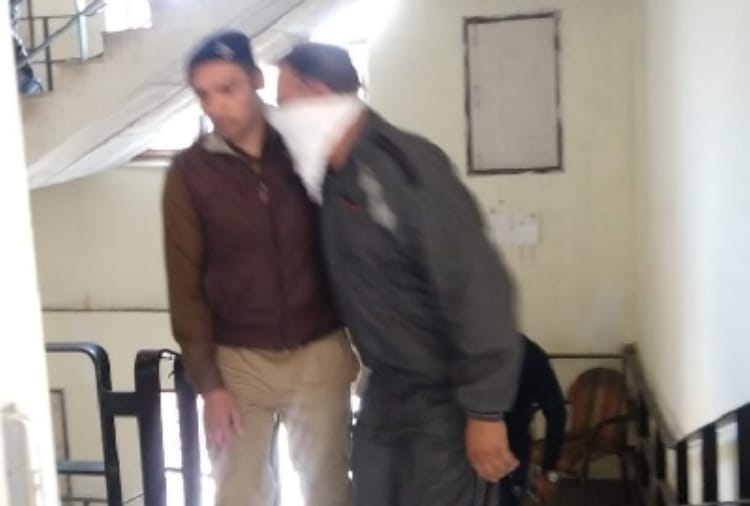 accused SI surrender at court in chandigarh