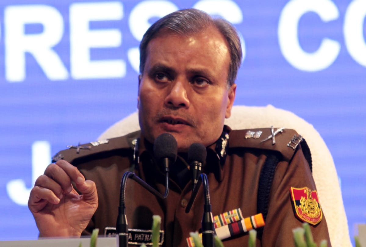Delhi Police Commissioner going to first meeting of NSA returned from midway
