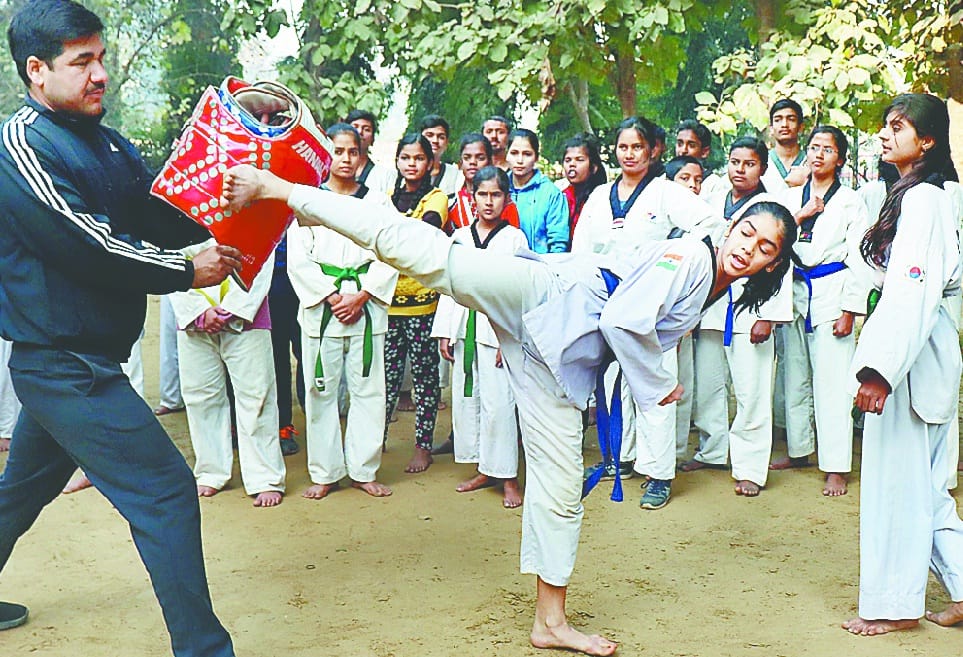 कोई बेटी डरे न झुके यही है लक्ष्य