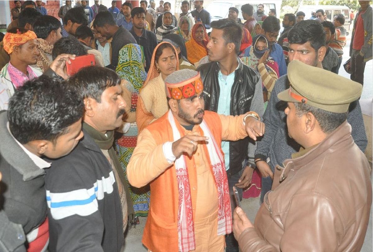 clash in municipal corporation agra