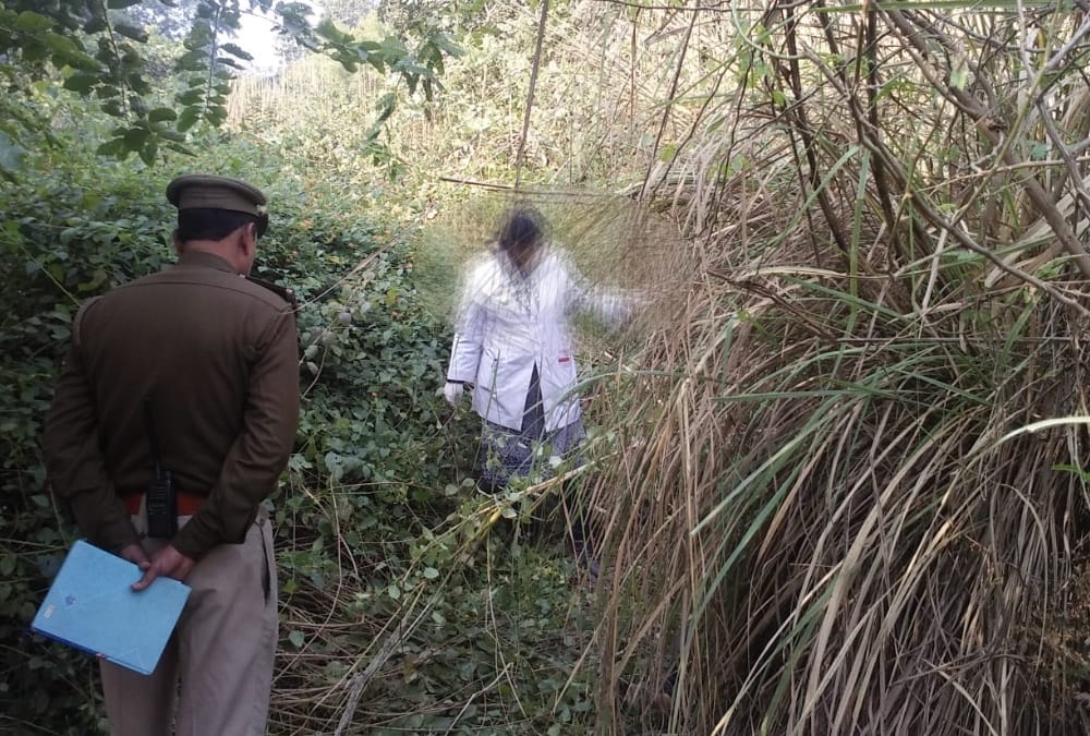 dead body of a teen aged girl found in raebareli.