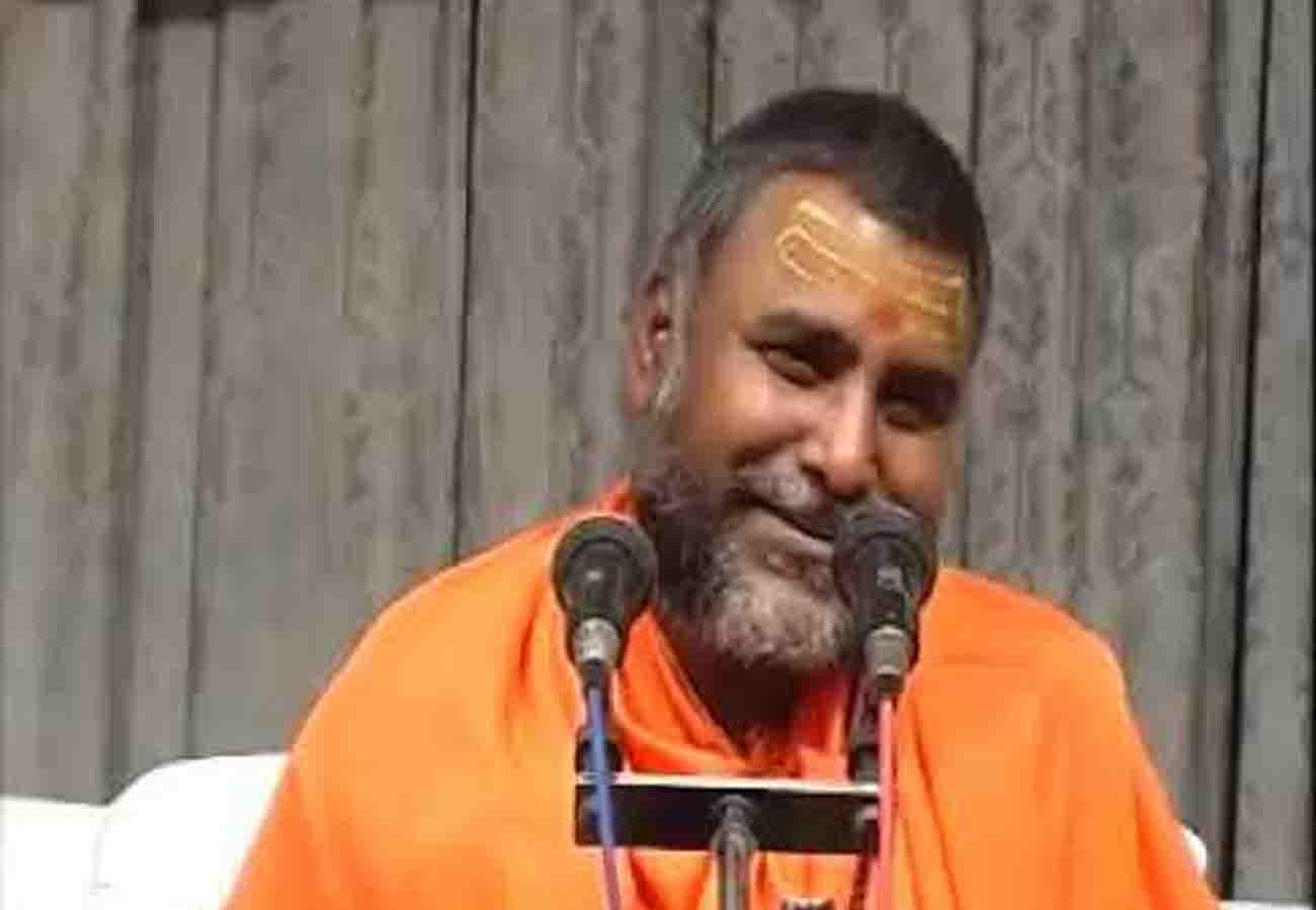 Famous Ramkatha teller Rajeshwaranand passes away
