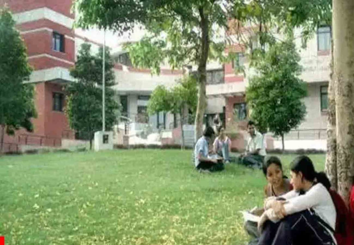 iit developed lucknow and kanpur as knowledge cluster
